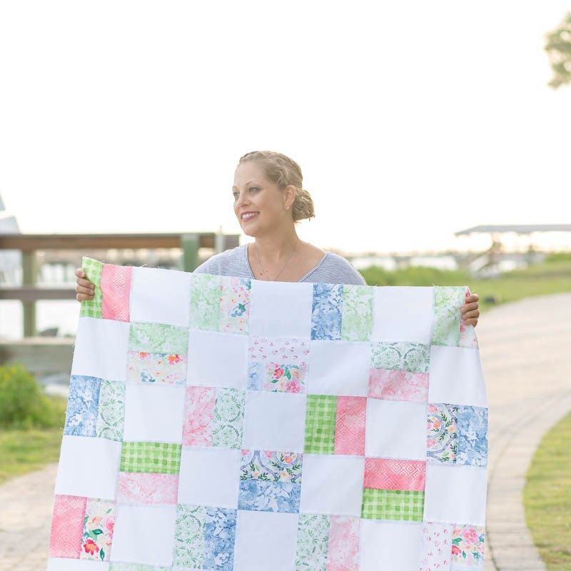 Paradigm: a Big Block Quilt Pattern for Beginners - Homemade Emily Jane